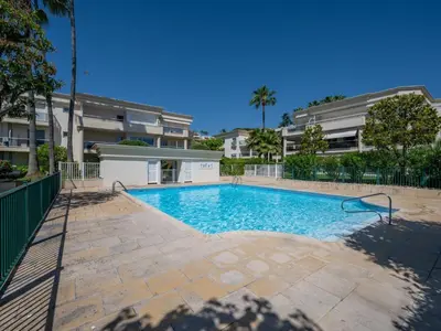 Piscine de l'établissement Apartment Eden Cap by Interhome ou située à proximité