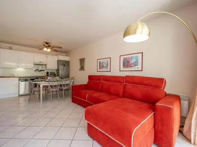 Cuisine ou kitchenette dans l'établissement Apartment Eden Cap by Interhome