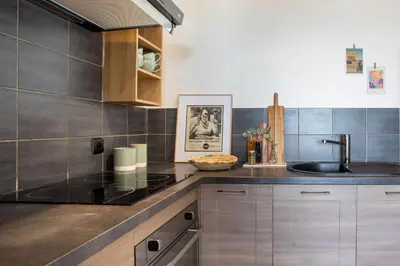 Cuisine ou kitchenette dans l'établissement Vue mer, terrasse et parking privé