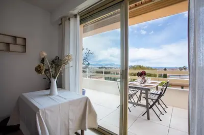 Balcon ou terrasse dans l'établissement Vue mer, terrasse et parking privé