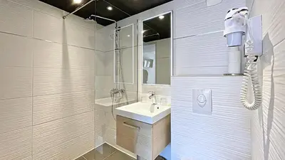 Salle de bains dans l'établissement Hotel Le Florian