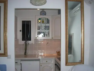 Cuisine ou kitchenette dans l'établissement La Maisonette Antibes