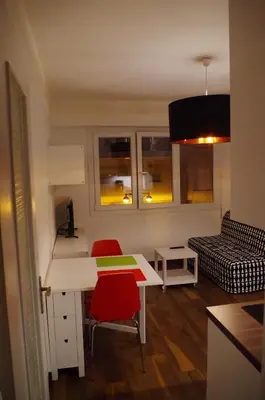 Cuisine ou kitchenette dans l'établissement Studio La Reine Astrid