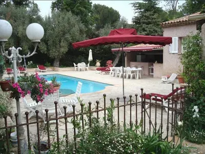 Piscine de l'établissement Villa l'Air du temps ou située à proximité