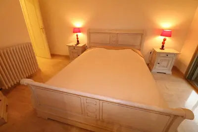 Un ou plusieurs lits dans un hébergement de l'établissement 2 bedroom & studio Palais Royal 2 mins from Croisette and Carlton