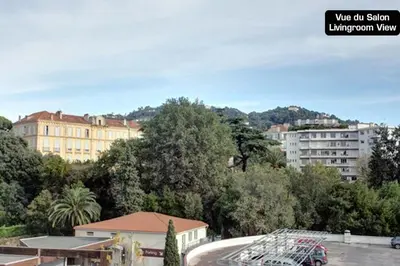 Vue générale sur la montagne ou vue sur la montagne depuis l'appartement