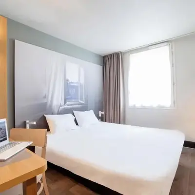 B&B HOTEL Villeneuve Loubet Plage