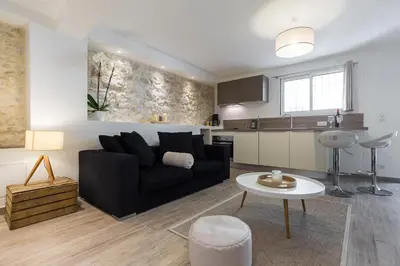 Cuisine ou kitchenette dans l'établissement Cosy Home