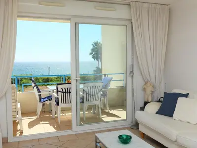 Balcon ou terrasse dans l'établissement Apartment Le Grand Large by Interhome