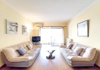 Coin salon dans l'établissement Viva Riviera Cosy and Large 2 Bedrooms with balcony