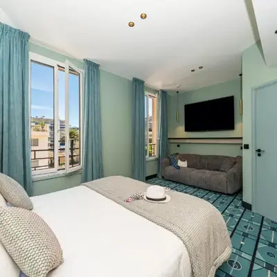 Hôtel CASA MOHO - Juan-Les-Pins
