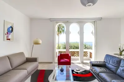 Coin salon dans l'établissement Holiday Home with beautiful Sea View