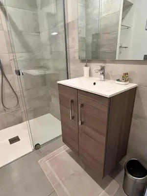 Salle de bains dans l'établissement Lovely Studio Cannes