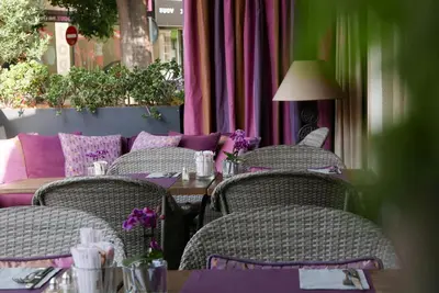 Coin salon dans l'établissement La Place Boutique Hotel