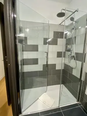 Salle de bains dans l'établissement Hotel Courbet