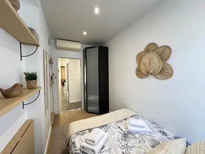 Un ou plusieurs lits dans un hébergement de l'établissement Cannes center perfect 3 bedroom