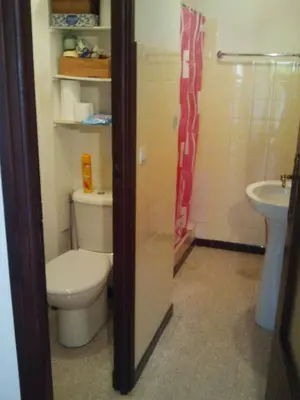Salle de bains dans l'établissement Villa Mané