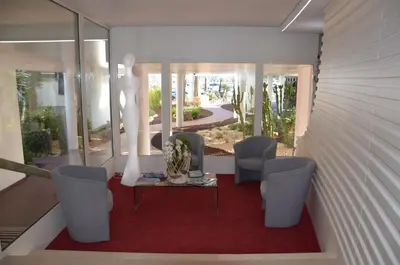 Coin salon dans l'établissement FAME - Marina baie des Anges