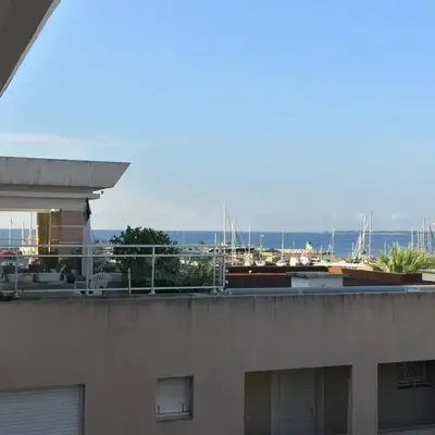 Cozy Apartment sea view Air Cond Renovated in 2026