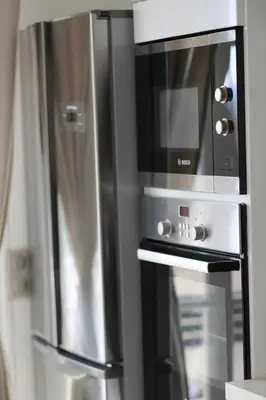 Cuisine ou kitchenette dans l'établissement 3P lumineux rénové derrière la Croisette