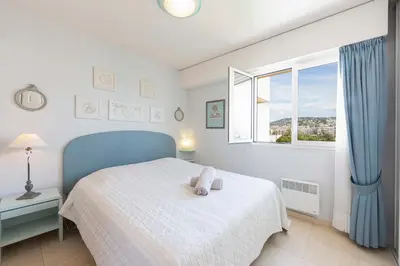 Un ou plusieurs lits dans un hébergement de l'établissement Apartment 2 bedrooms 2 bathrooms clear view in Palm beach area
