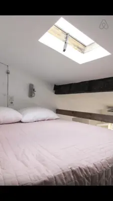 Un ou plusieurs lits dans un hébergement de l'établissement Vieil Antibes Cosy Close everything