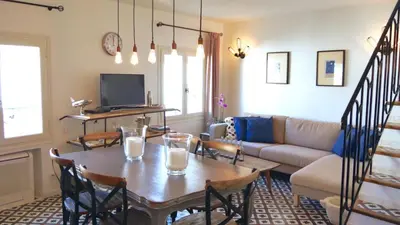 Coin salon dans l'établissement Maison De La Tour