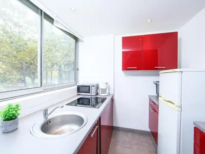 Cuisine ou kitchenette dans l'établissement Apartment Le Corsaire-5 by Interhome