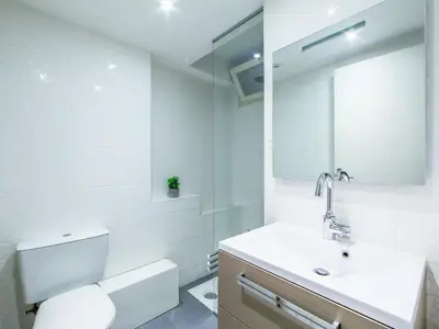 Salle de bains dans l'établissement Apartment Le Corsaire-5 by Interhome