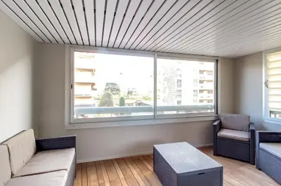 Coin salon dans l'établissement IMMOGROOM- Renovated - Wifi - Close to everything