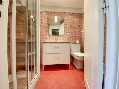 Salle de bains dans l'établissement Palais Rouaze 2P SOM2151