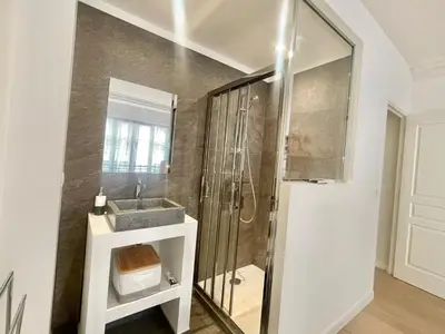 Salle de bains dans l'établissement Pasteur by Welcome to Cannes