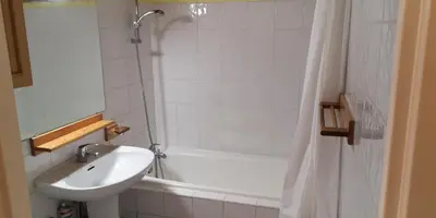 Salle de bains dans l'établissement Résidence Cap Azur Appartement 215