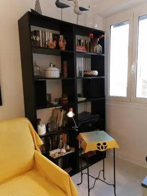 Coin salon dans l'établissement Karol