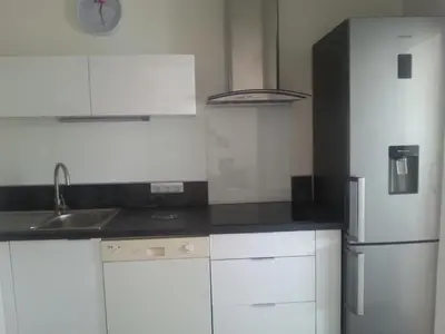 Cuisine ou kitchenette dans l'établissement le chantilly