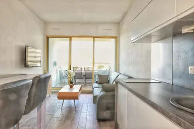Coin salon dans l'établissement Apartment hotel Luxe vue mer à 100 mètres des plages étage 8