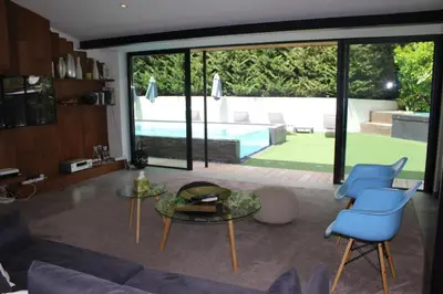 Piscine de l'établissement Villa Le Ruisseau ou située à proximité