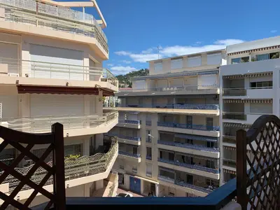 Plan de l'établissement Cannes Apartment 3 mins from the beach