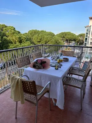 Balcon ou terrasse dans l'établissement Port Vauban - 6pers - terrasse - parking