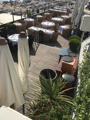 Restaurant ou autre lieu de restauration dans l'établissement Croisette View Lux Flat Cannes