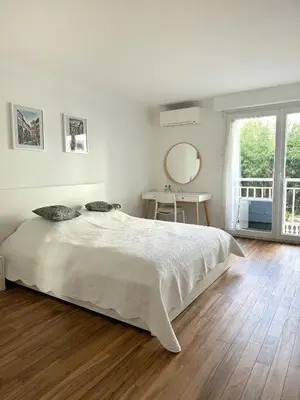 Un ou plusieurs lits dans un hébergement de l'établissement Appartement rénové CANNES, palm beach
