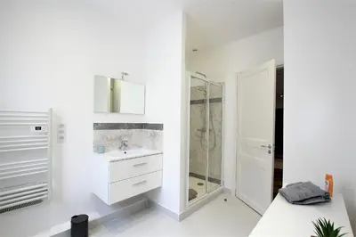 Salle de bains dans l'établissement RUE D'ANTIBES CENTER