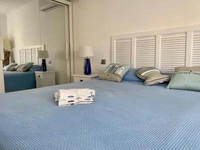 Un ou plusieurs lits dans un hébergement de l'établissement Arthur Properties Rue d'Antibes