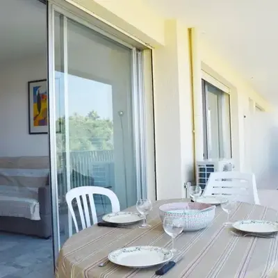 Charmant T2 à Antibes avec balcon