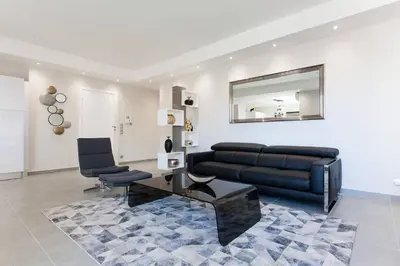 Coin salon dans l'établissement Marriott- Croisette: Superb 3 bedrooms/ 3 baths