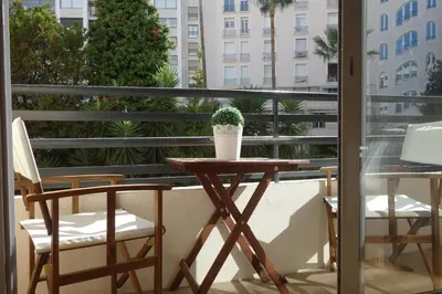 Balcon ou terrasse dans l'établissement Rouaze by Welcome to Cannes