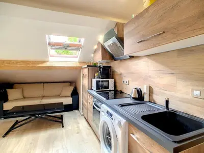 Cuisine ou kitchenette dans l'établissement Love Room Jacuzzi Croisette