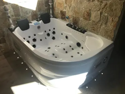 Plan de l'établissement Love Room Jacuzzi Croisette