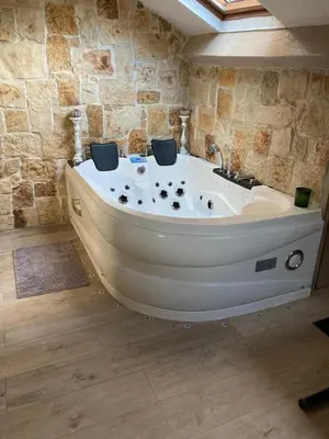 Plan de l'établissement Love Room Jacuzzi Croisette