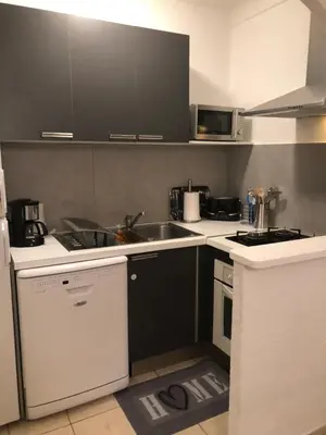 Cuisine ou kitchenette dans l'établissement villa Siana
